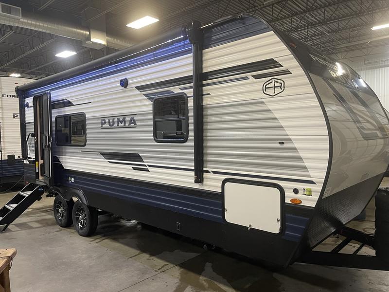 2025 Palomino Puma 227RK Travel Trailer - Image 2