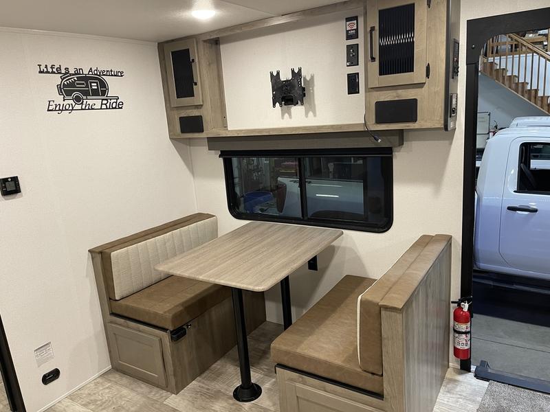 2025 Palomino Puma 227RK Travel Trailer - Image 6