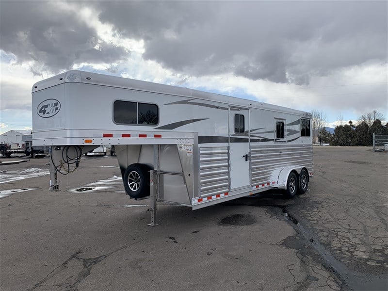 2024 4 Star 2+1 Warmblood Horse Trailer - Image 9