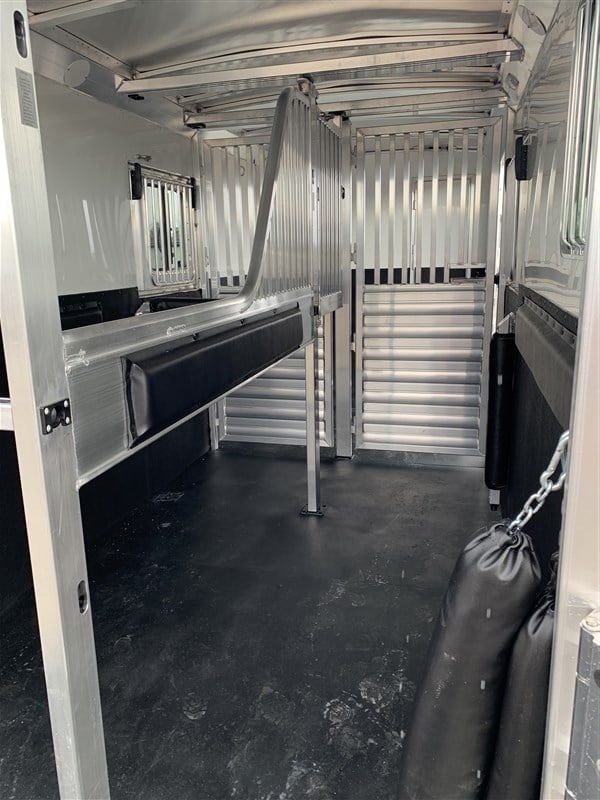 2024 4 Star 2+1 Warmblood Horse Trailer - Image 18
