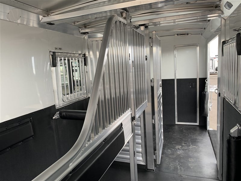 2024 4 Star 2+1 Warmblood Horse Trailer - Image 20